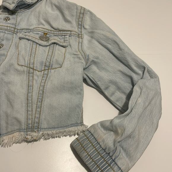 Cat & Jack Brand Girl's size XS 4/5 Light Wash Denim Jean Jacket Hoodie - Picture 4 of 6